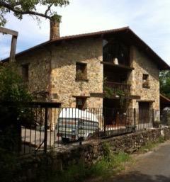 Vista exterior de Finca rústica en venda en Abadiño  amb Calefacció, Jardí privat i Terrassa