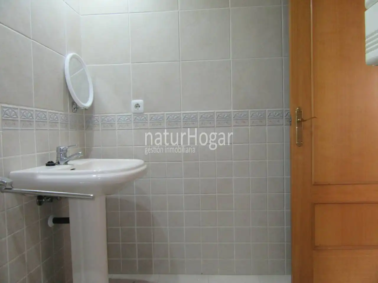 Baño de Piso en venta en La Cañada
