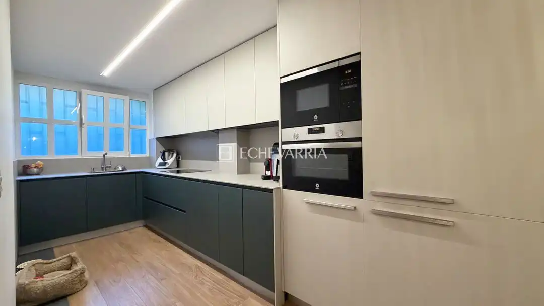 Kitchen of Flat for sale in Getxo   with Heating and Storage room