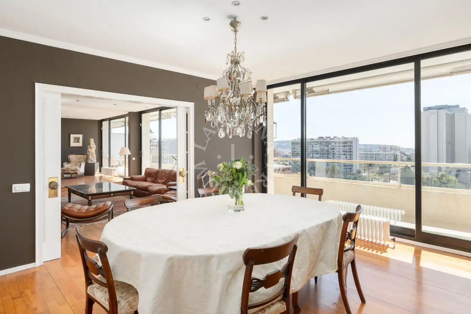 Esszimmer von Dachboden zum Verkauf in Barcelona mit Terrasse, Abstellraum und Schwimmbad