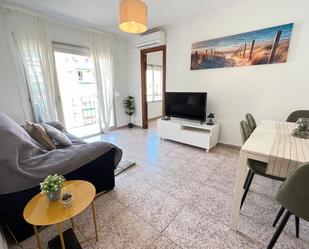 Living room of Flat to rent in  Valencia Capital  with Air Conditioner, Furnished and Oven