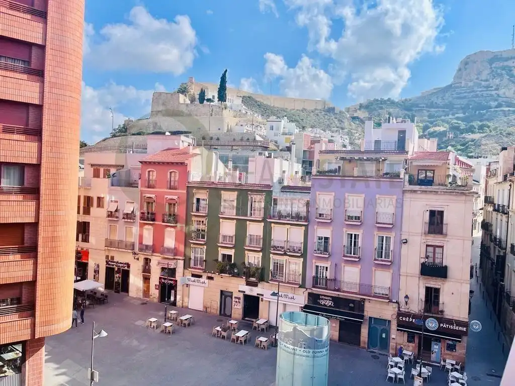 Piso con ascensor en venta en Calle Rambla Menendez Nuñez, imagen 2