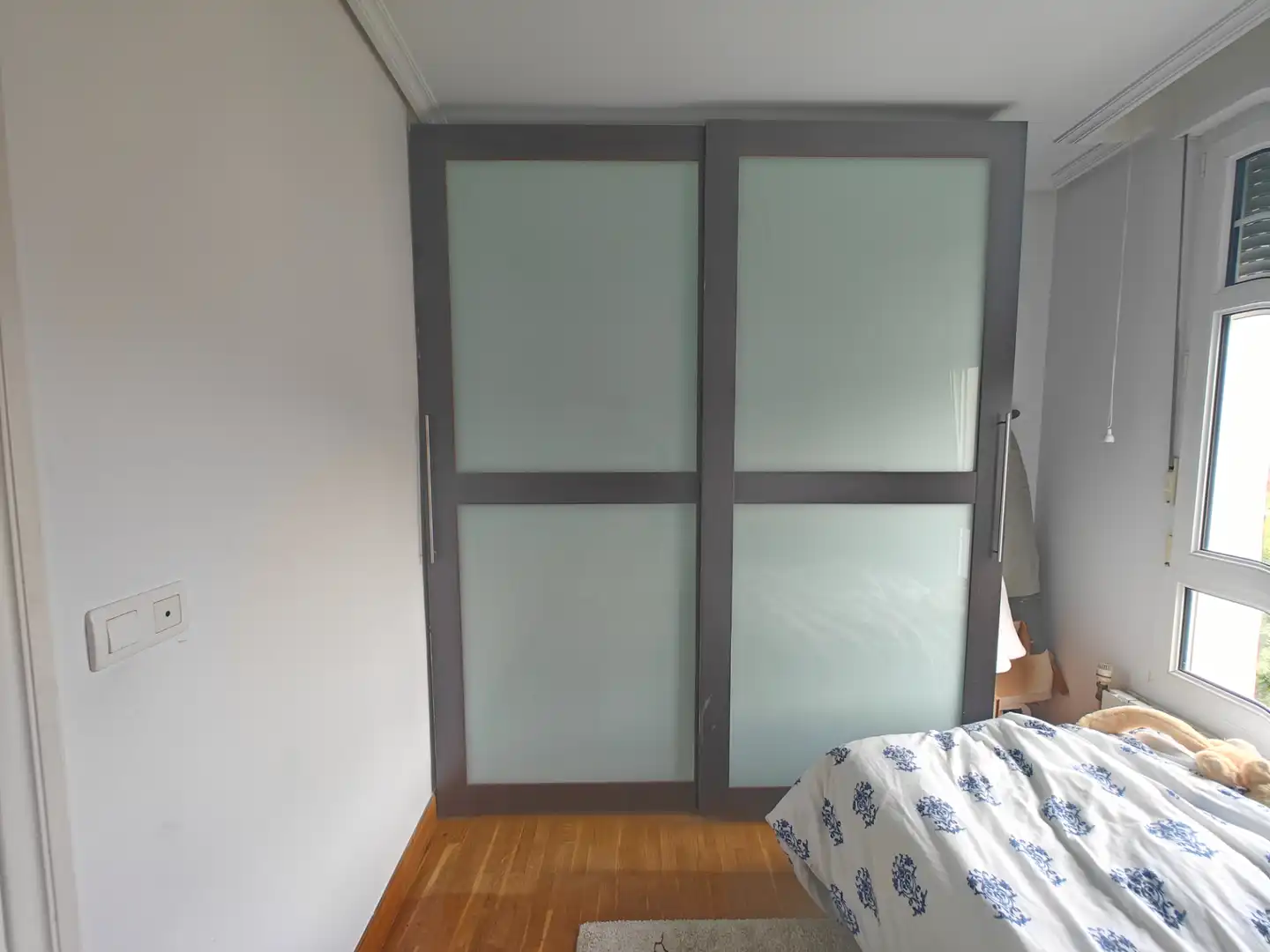 Dormitori de Casa adosada en venda en Bilbao  amb Calefacció, Terrassa i Moblat