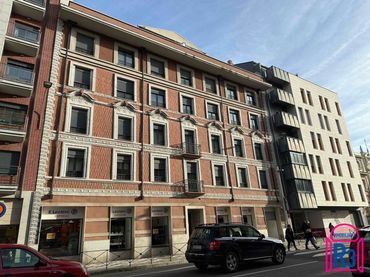 Apartment with lift to rent in Álvaro Lopez Núñez