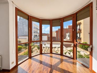 Piso con ascensor en venta en MARTI GRIVE
