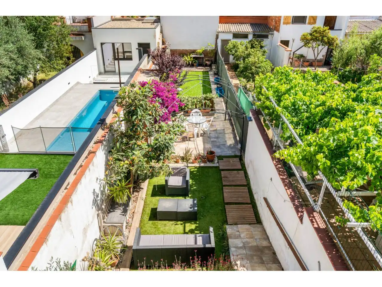 Houses for sale in Calle Ample, Sant Pere Nord