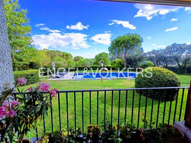 Casa-chalet en Venta en Salud y Alegría - El Lago