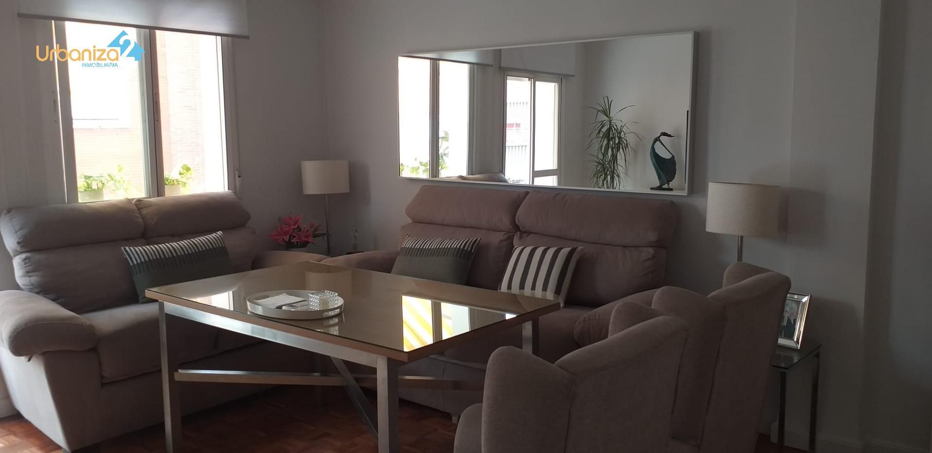 Living room of Flat for sale in Badajoz Capital  with Air Conditioner, Heating and Parquet flooring
