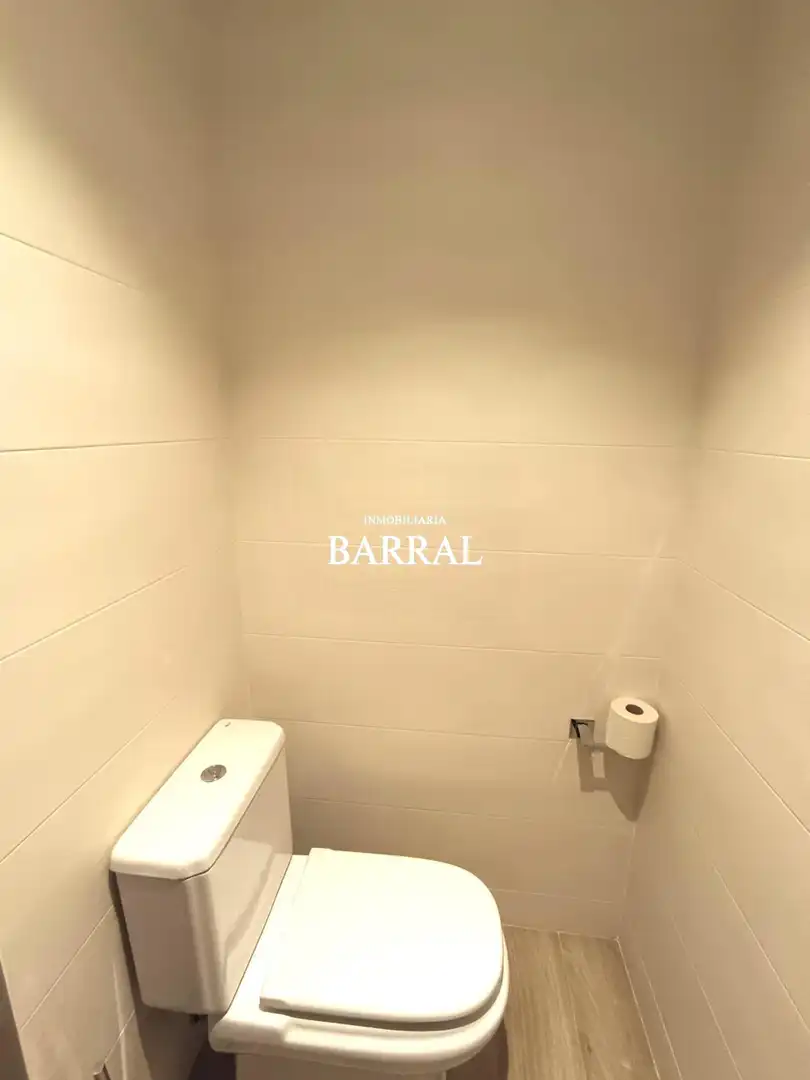 Baño de Piso en venta en Tudela con Aire acondicionado, Calefacción y Trastero