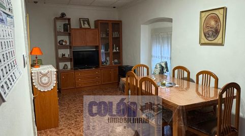 SE VENDE CASA TOTALMENTE AMUEBLADA PRÓXIMA AL AYUNTAMIENTO POR TAN SÓLO 50.000€ NEGOCIABLES!!!