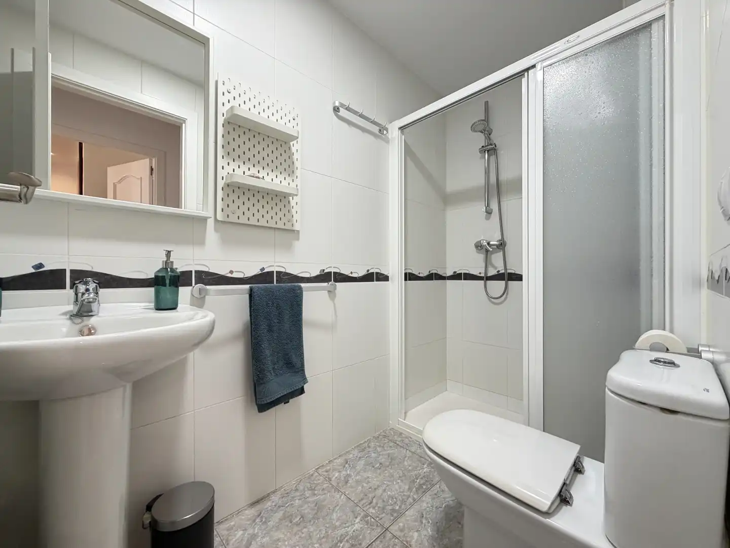 Bany de Apartament en venda en Roses amb Aire condicionat, Calefacció i Parquet