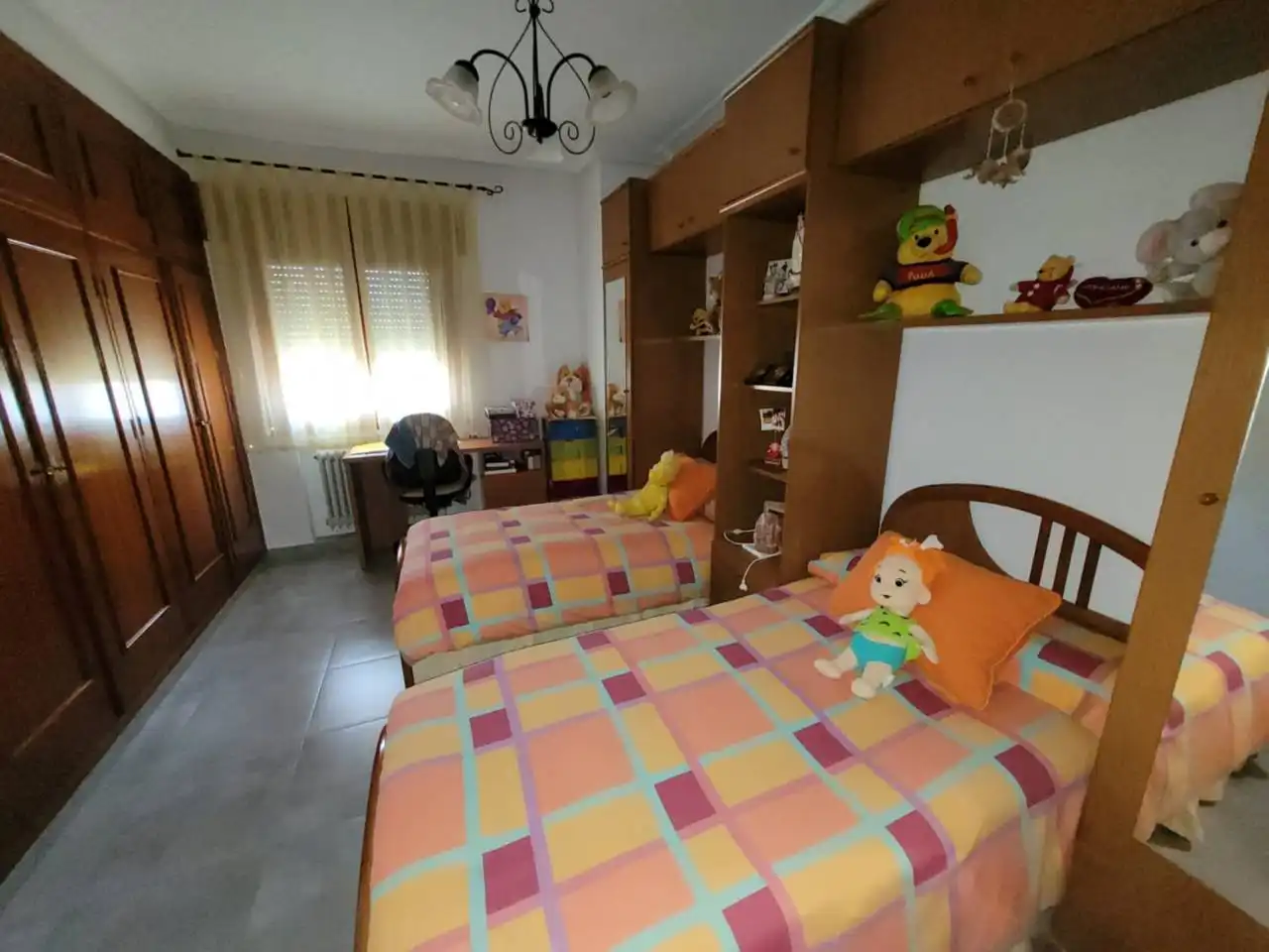 Dormitori de Casa o xalet en venda en Baza amb Aire condicionat, Calefacció i Terrassa