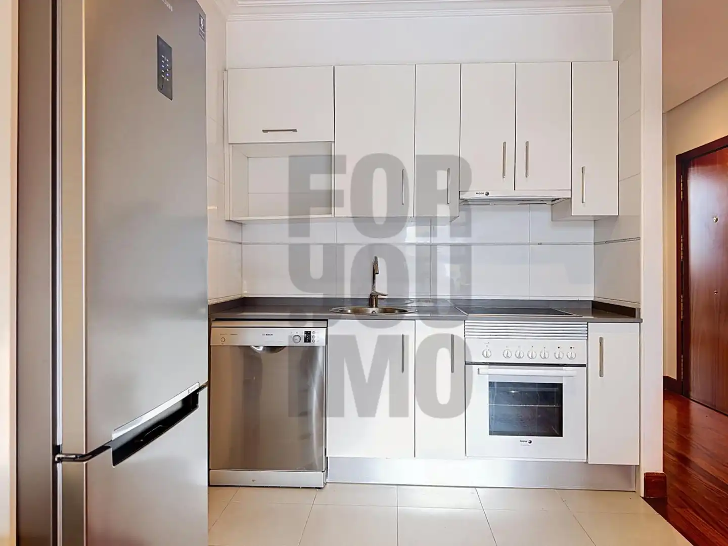 Cocina de Piso en venta en Irun  con Calefacción, Trastero y Balcón
