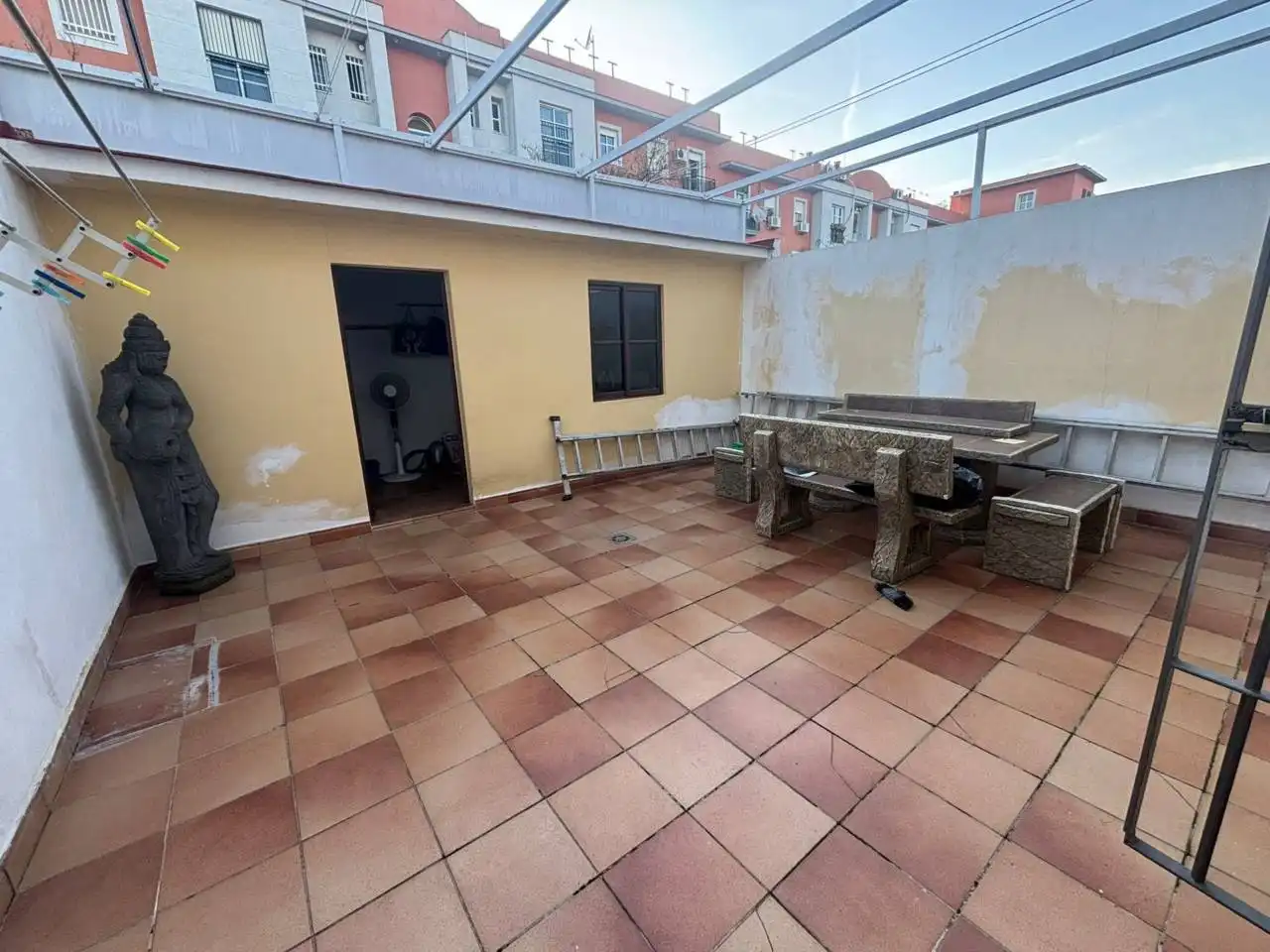 Terraza de Casa adosada en venta en Dos Hermanas con Aire acondicionado, Calefacción y Jardín privado