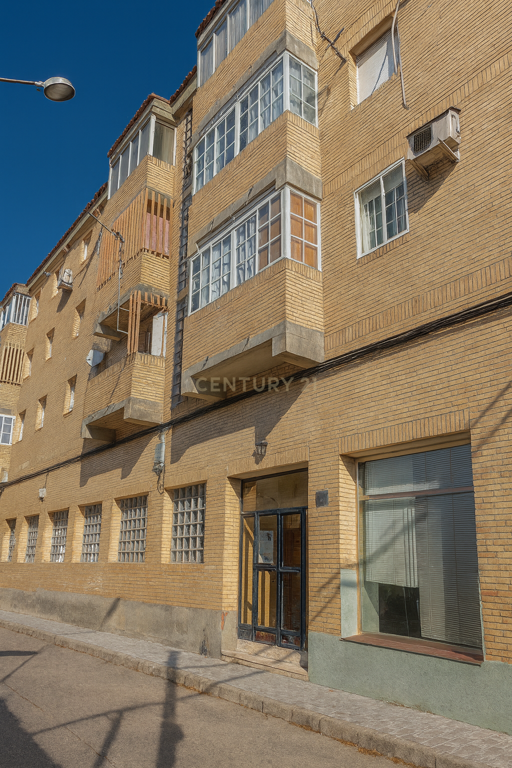 Außenansicht von Wohnung zum verkauf in Trujillo mit Klimaanlage, Ofen und Waschmaschine