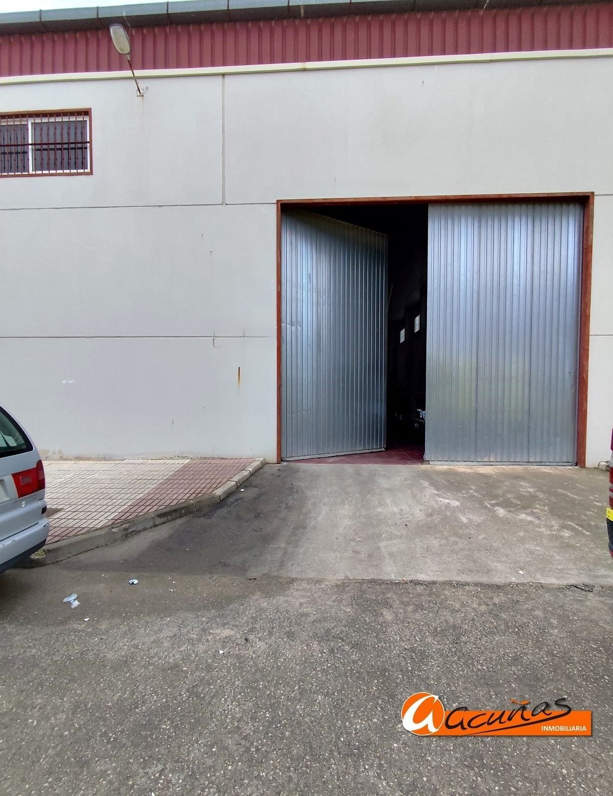 Nau industrial en venda en Alameda