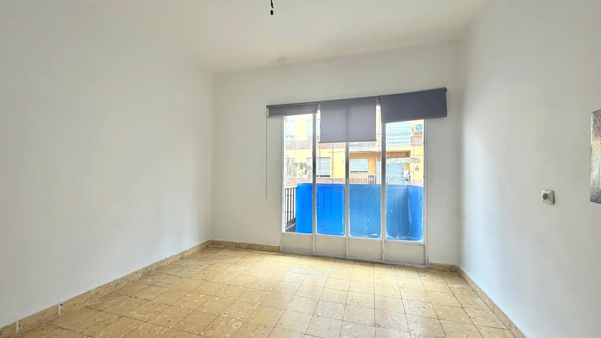 Vista exterior de Pis en venda en Carlet amb Terrassa i Balcó
