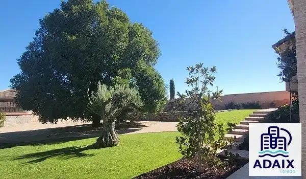 Garten von Haus oder Chalet zum Verkauf in Layos mit Klimaanlage, Heizung und Parkett
