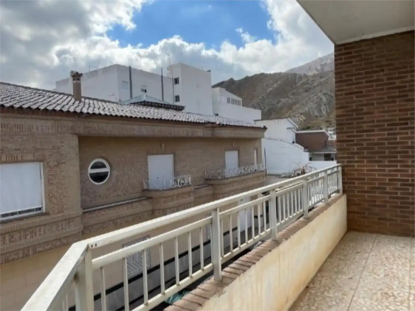 Vista exterior de Casa o xalet en venda en Cox amb Balcó