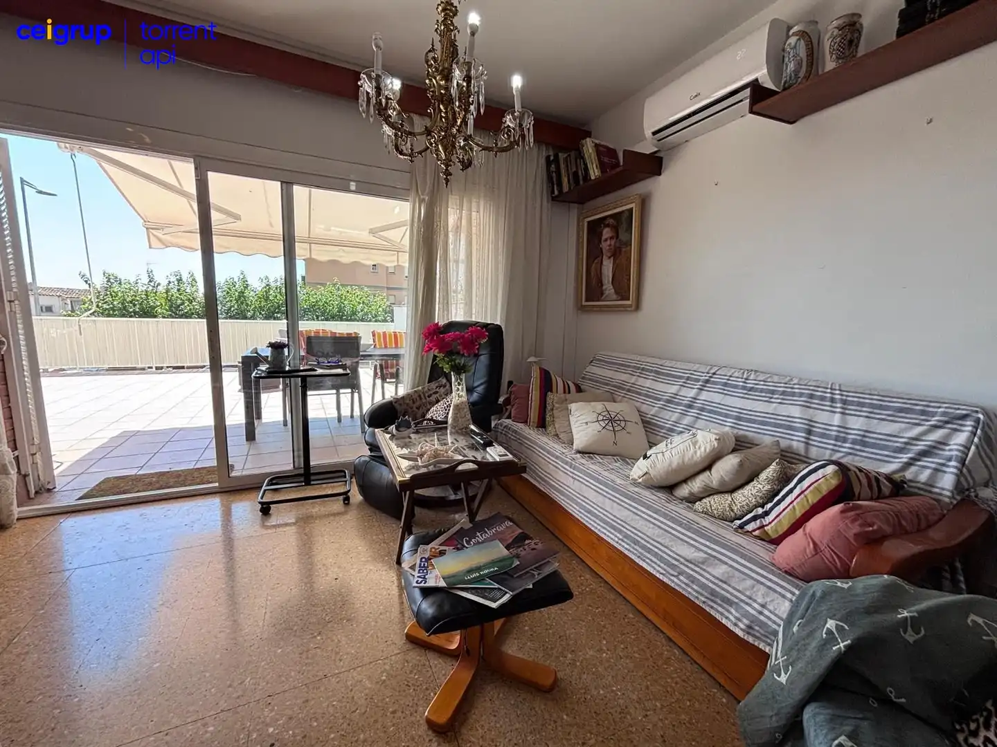 Living room of Ground floor for sale in L'Escala  with Air Conditioner and Terrace