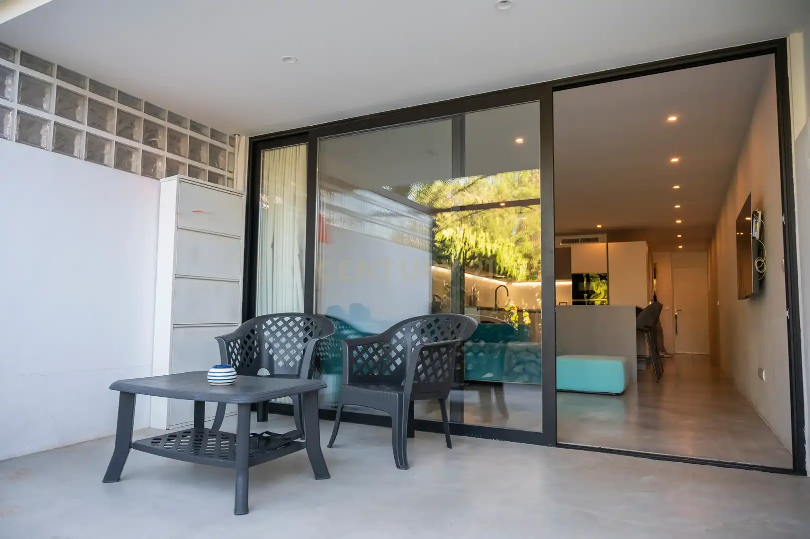 Terraza de Apartamento de alquiler en Santa Eulària des Riu con Aire acondicionado, Jardín privado y Piscina comunitaria