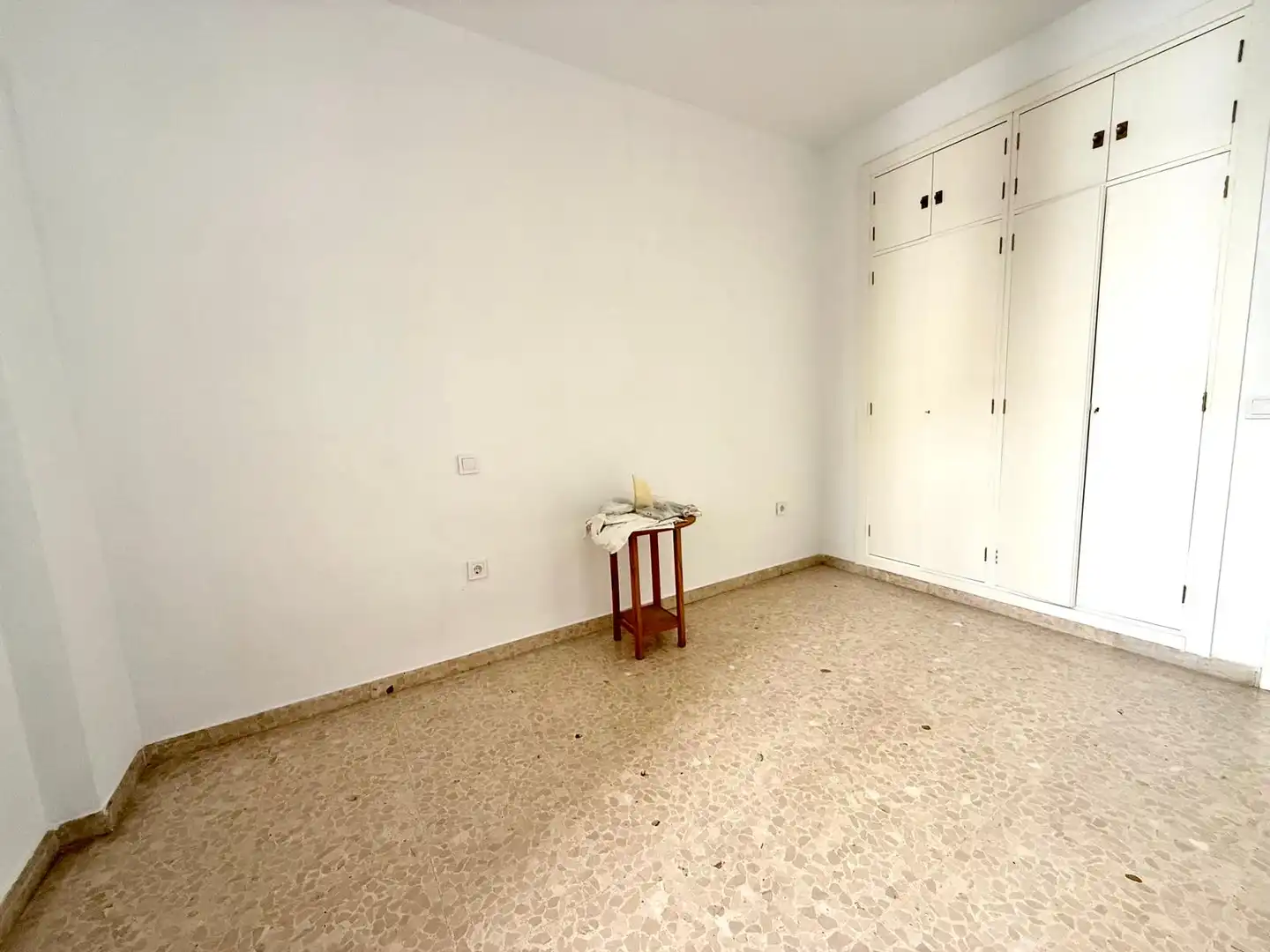 Bedroom of Flat for sale in Sevilla  with Furnished