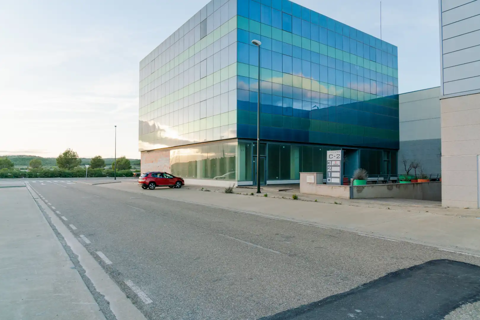 Vista exterior de Edificio en venta en Zaragoza