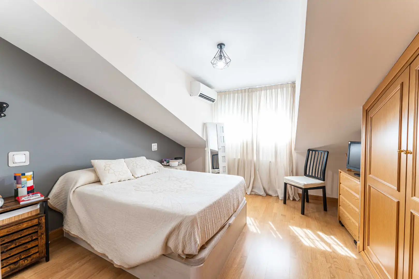 Bedroom of Duplexes for sale in Brunete  with Air Conditioner, Heating and Storage room