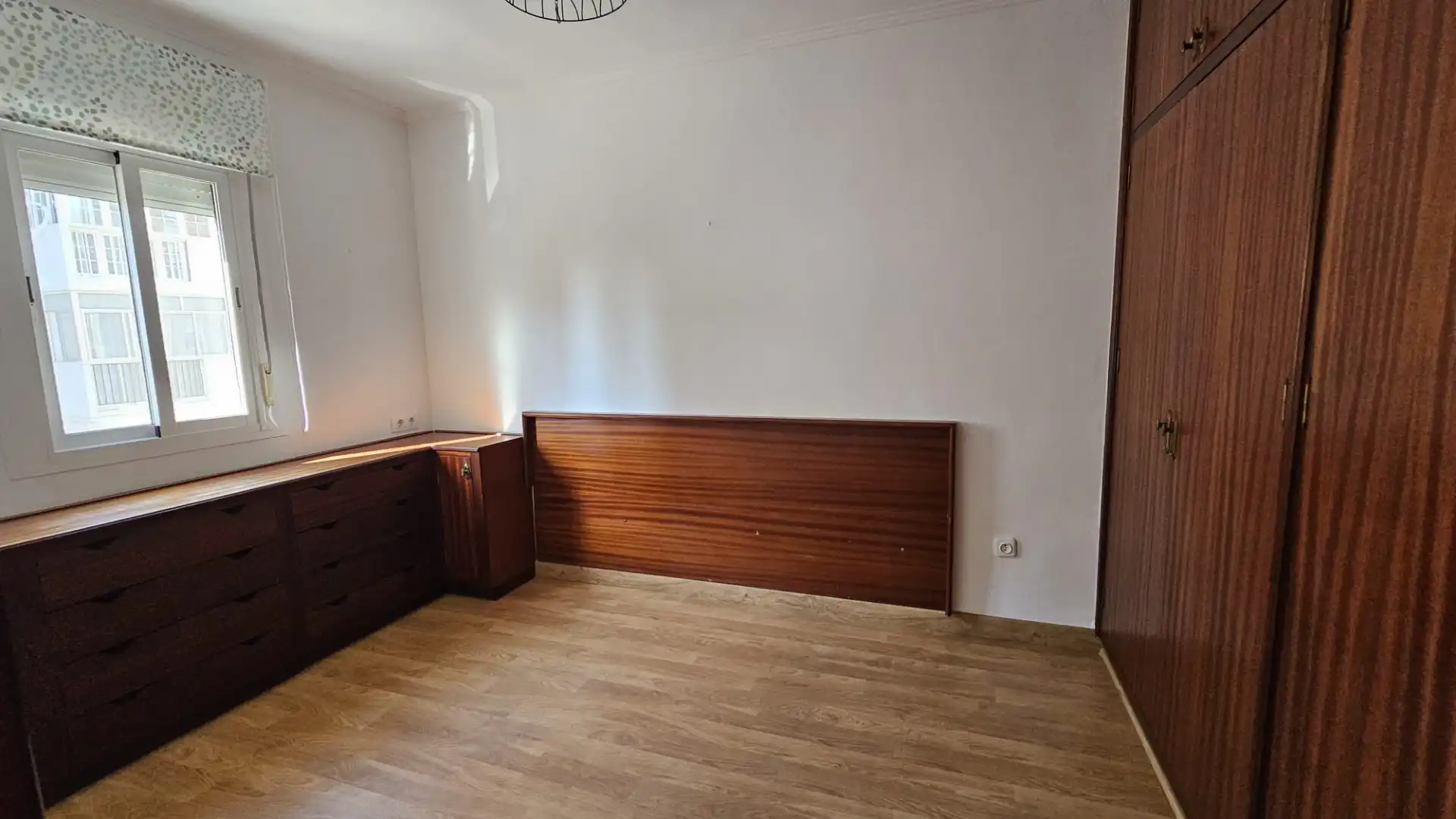 Dormitori de Pis en venda en Cádiz amb Aire condicionat i Terrassa