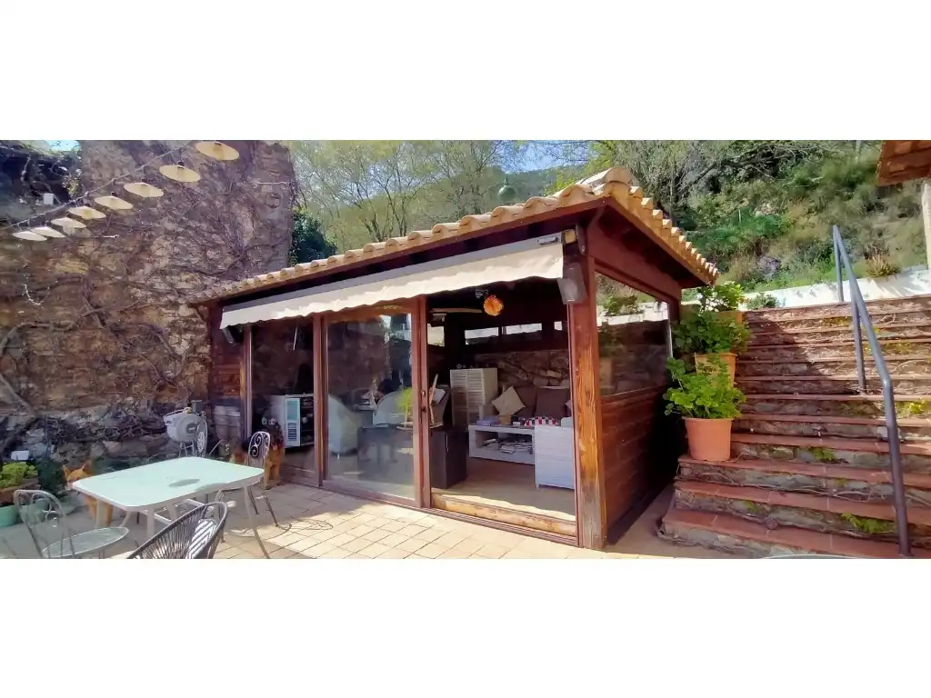 Terraza de Finca rústica en venta en Amer con Aire acondicionado