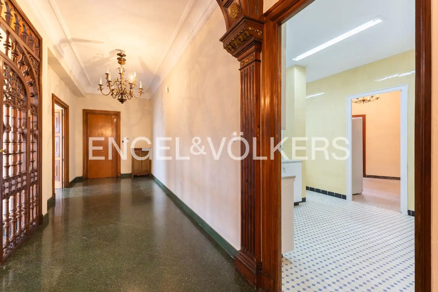 Flat for rent in Valencia  with Air Conditioner, Heating and Terrace