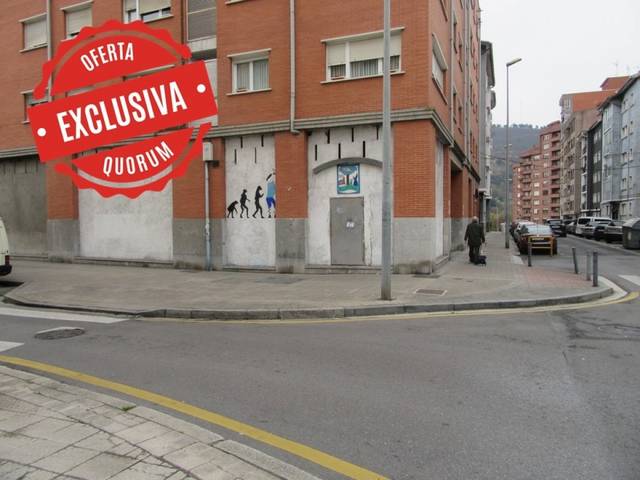 Local comercial en Alquiler en Centro - Ariz - Uribarri