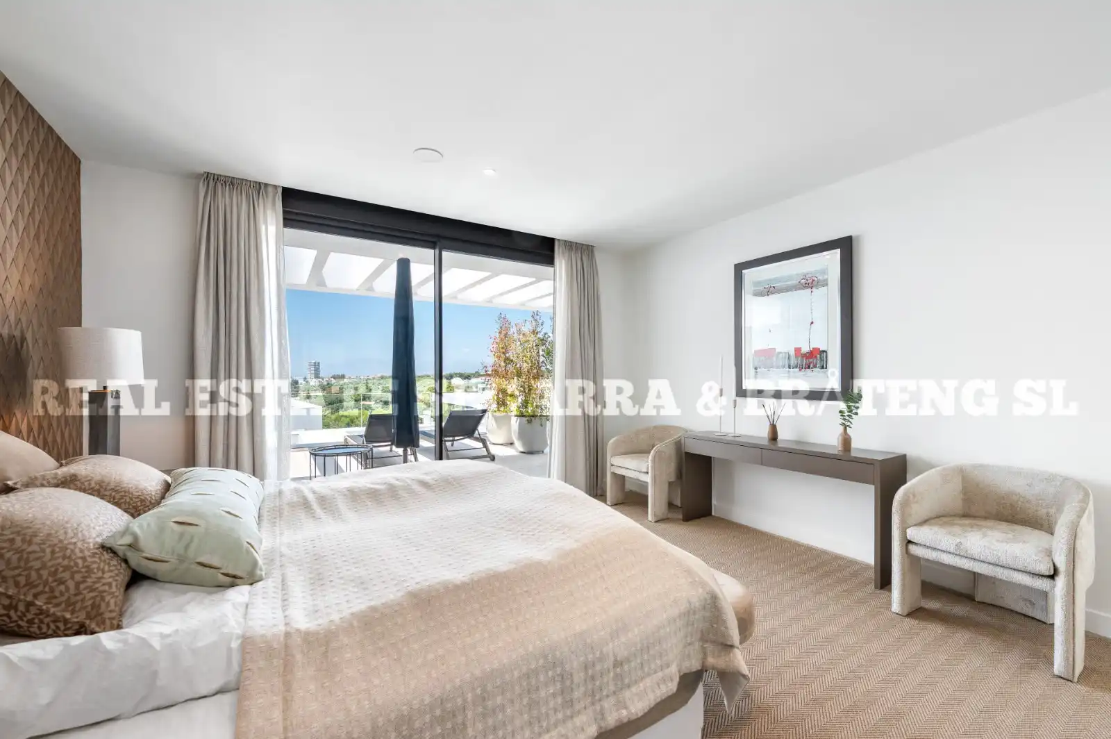 Bedroom of Attic for sale in Marbella  with Air Conditioner, Heating and Terrace