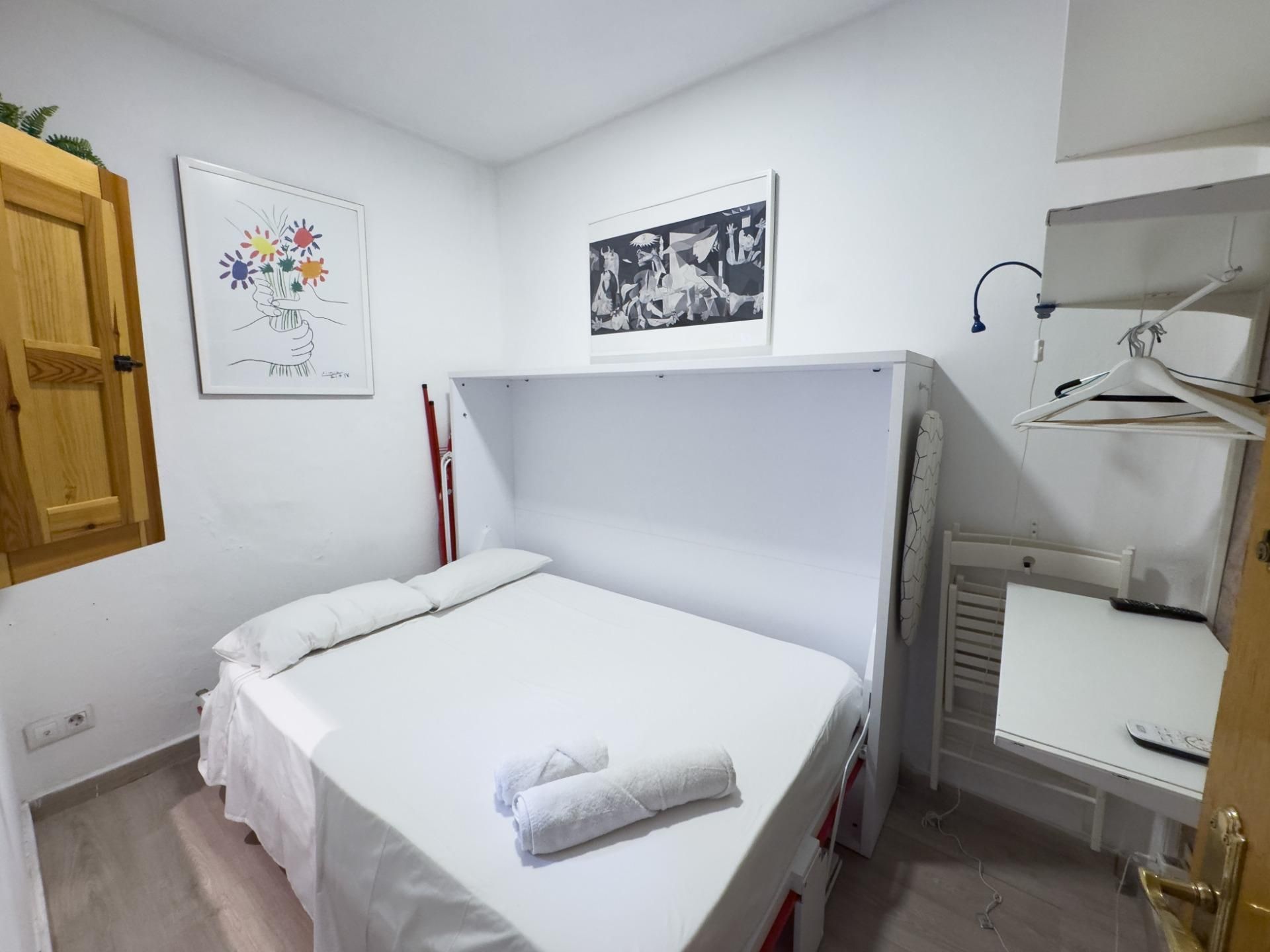 Apartament en venda a Calle del Amparo, Embajadores - Lavapiés, Centro
