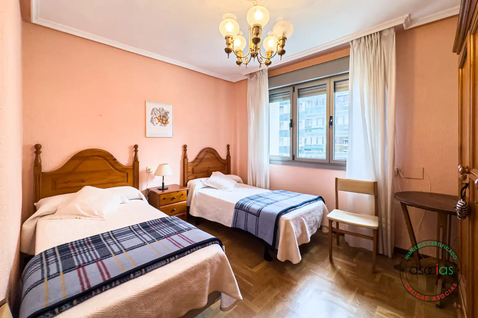 Habitación de Piso en venta en Gijón  con Parquet y Terraza
