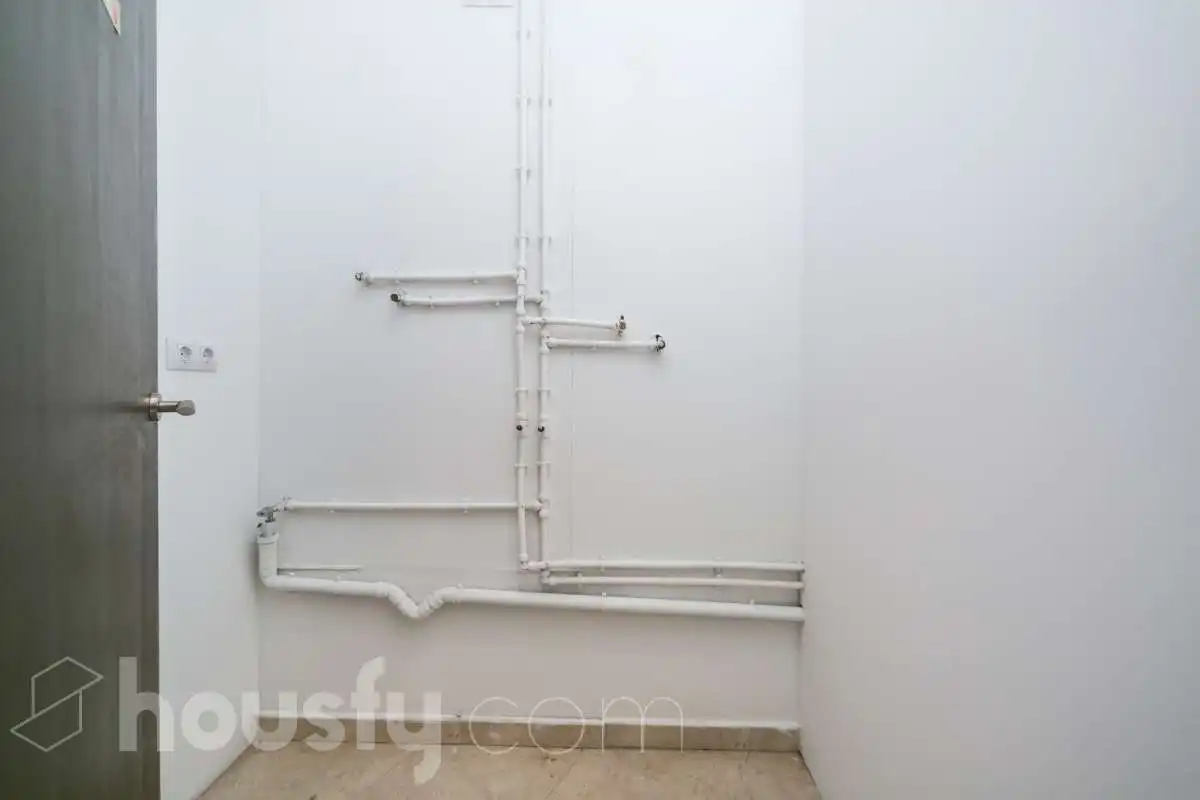 Commercial properties for sale in Passeig, Poble - Casc Antic