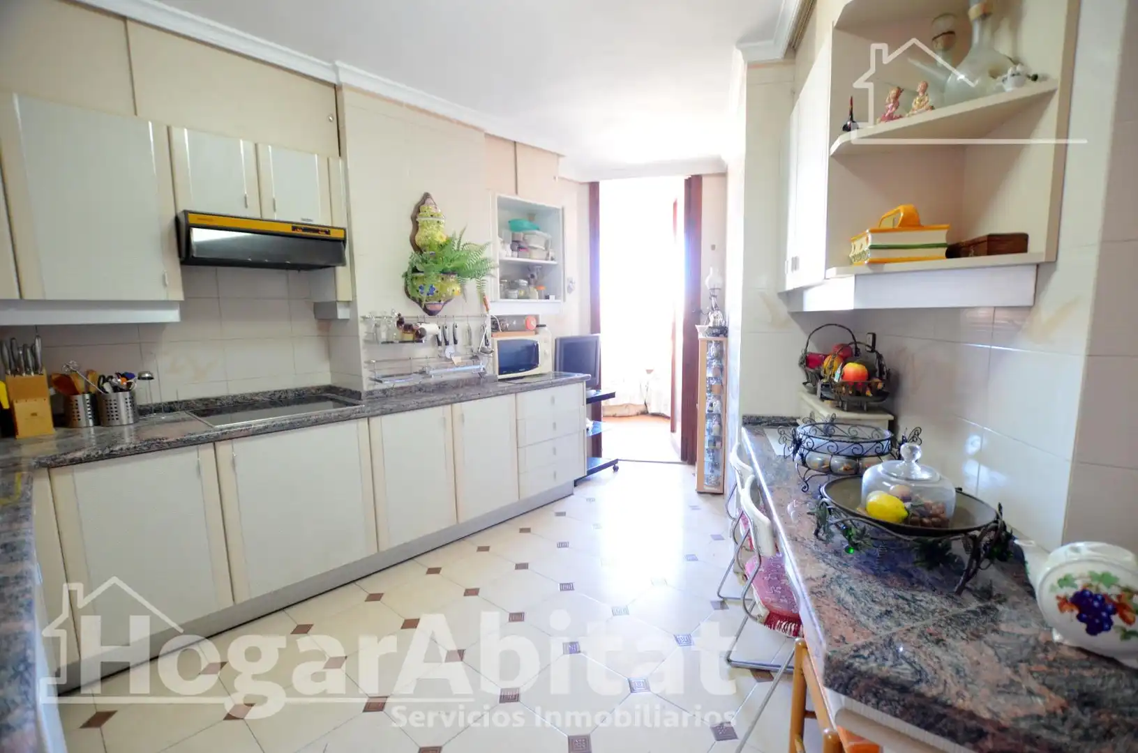 Cuina de Pis en venda en Alicante / Alacant amb Aire condicionat, Calefacció i Jardí privat