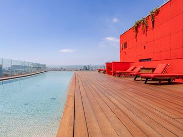Flat with pool for sale in Sant Martí