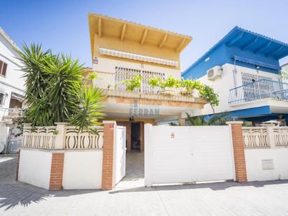 Exterior view of House or chalet for sale in El Vendrell  with Air Conditioner, Heating and Terrace