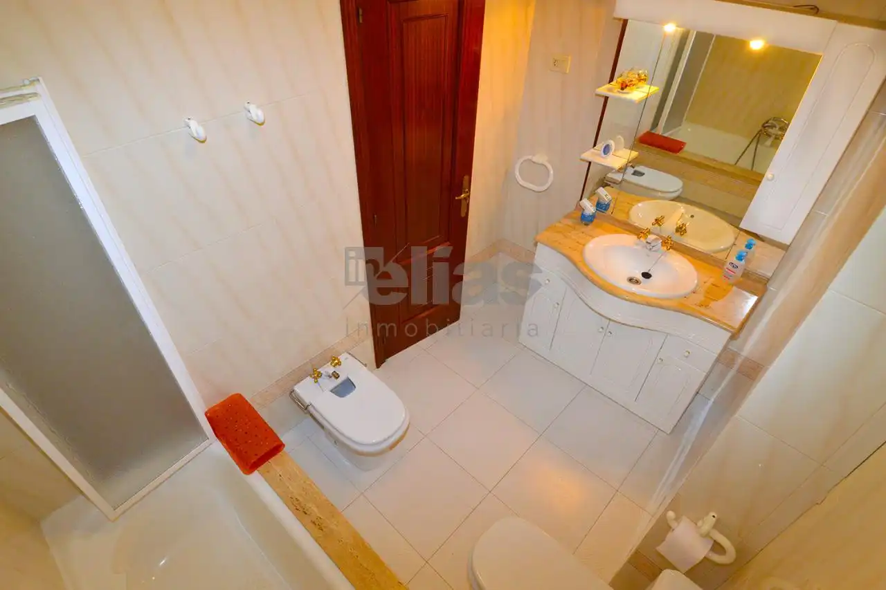 Bathroom of Flat for sale in Zas  with Heating, Parquet flooring and Storage room