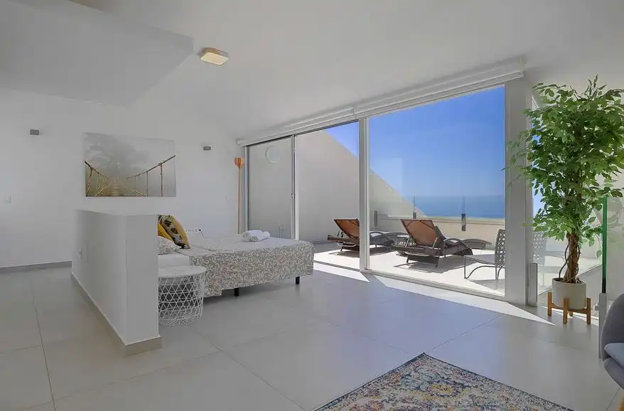 Habitación de Ático en venta en Benalmádena con Aire acondicionado, Terraza y Trastero