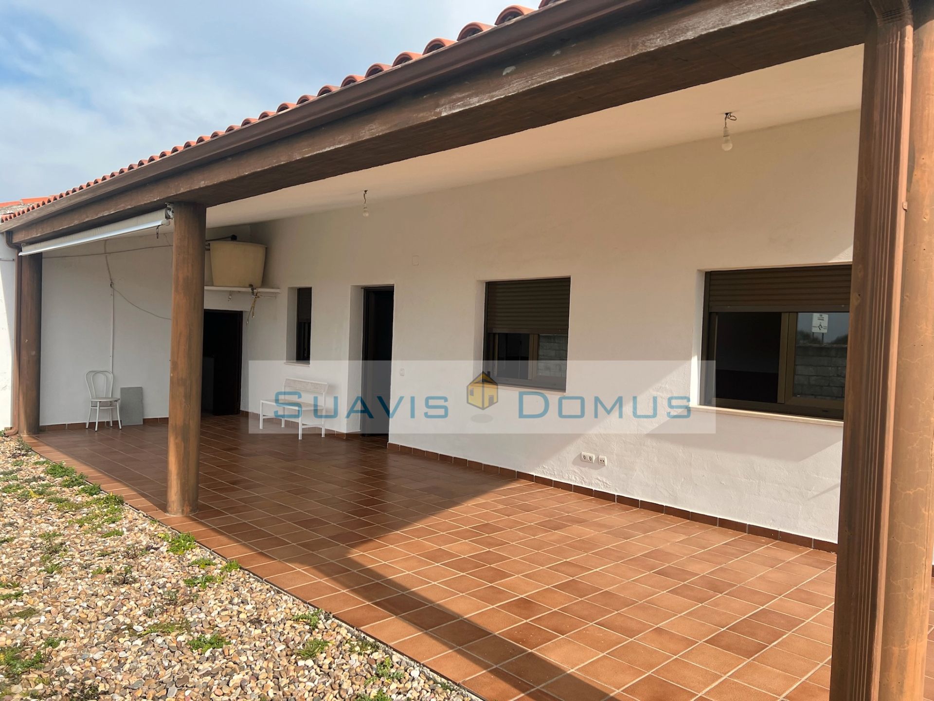 Terrace of House or chalet for sale in Roales  with Private garden