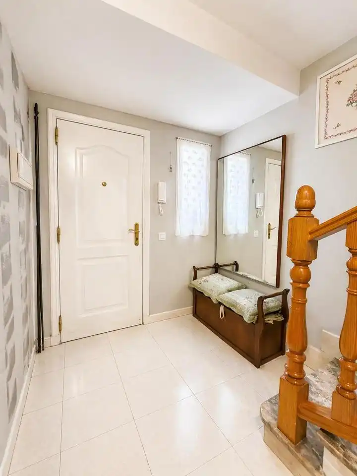 Casa adosada en venda en Palazuelos de Eresma amb Calefacció, Jardí privat i Terrassa