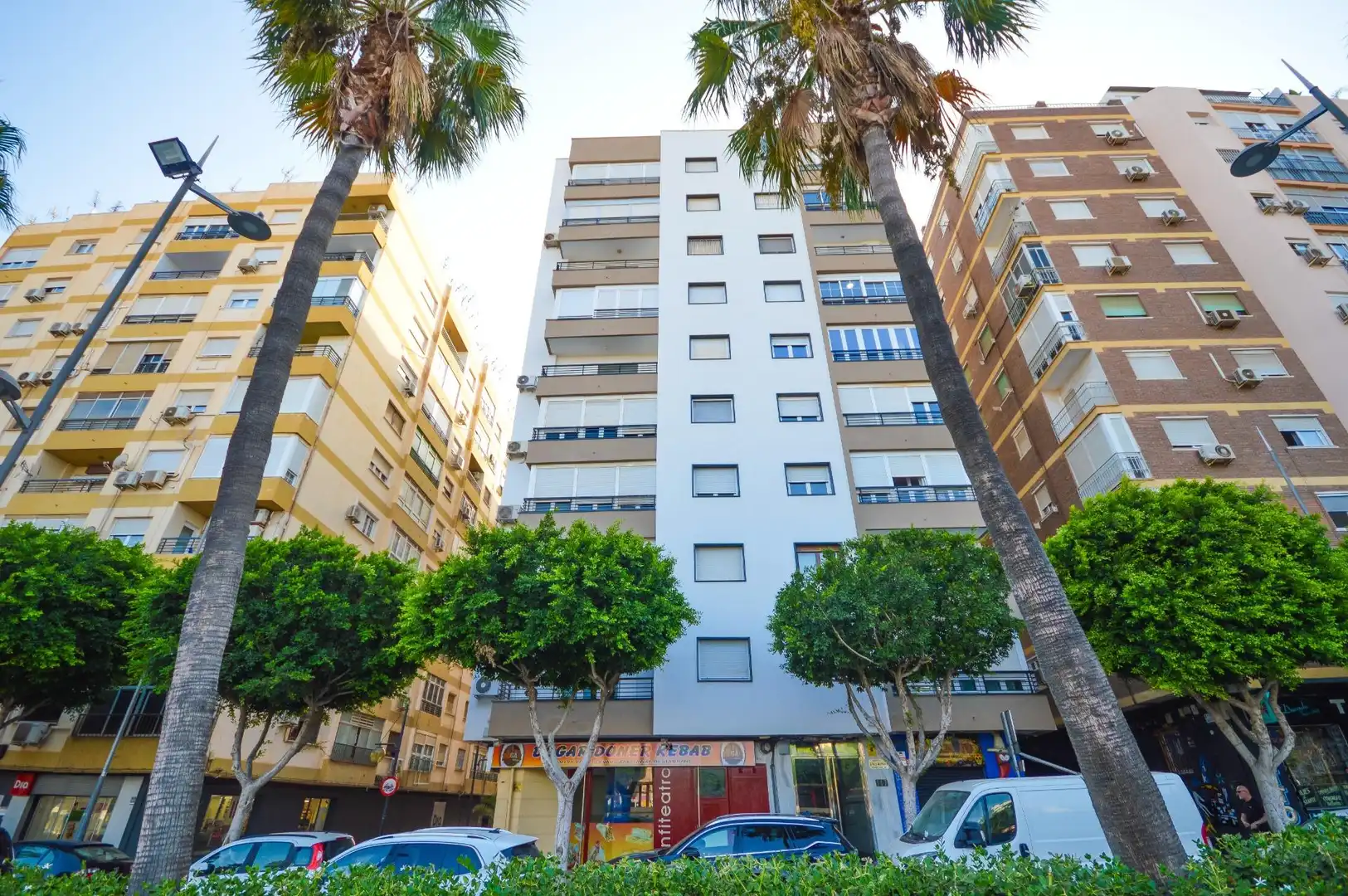 Vista exterior de Piso en venta en Almería con Aire acondicionado y Calefacción