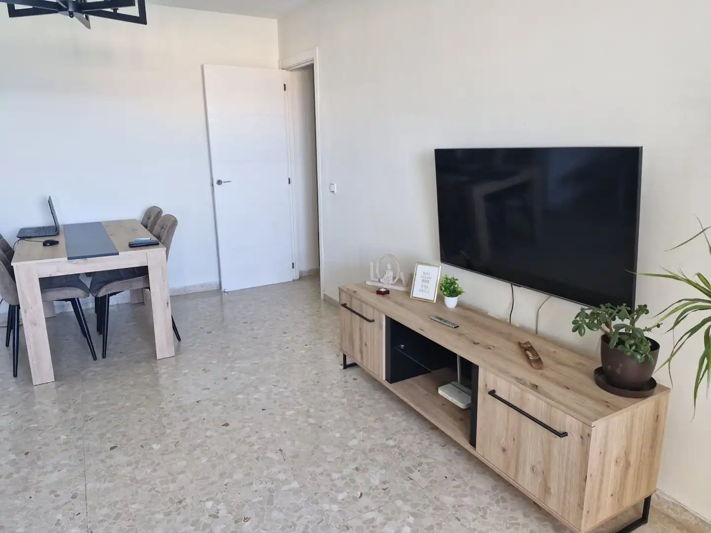 Sala de estar de Piso en venta en La Línea de la Concepción