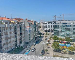 Vista exterior de Àtic en venda en Pontevedra Capital  amb Calefacció, Terrassa i Traster