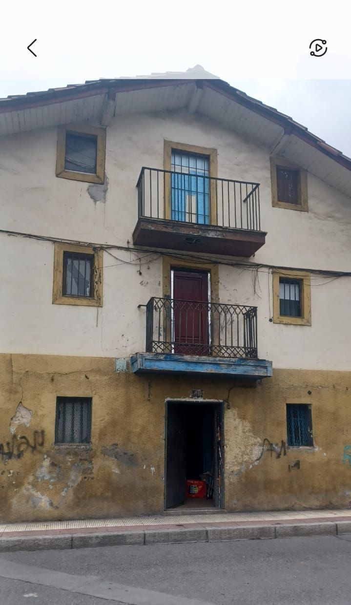 Vista exterior de Casa o xalet en venda en Barakaldo  amb Traster