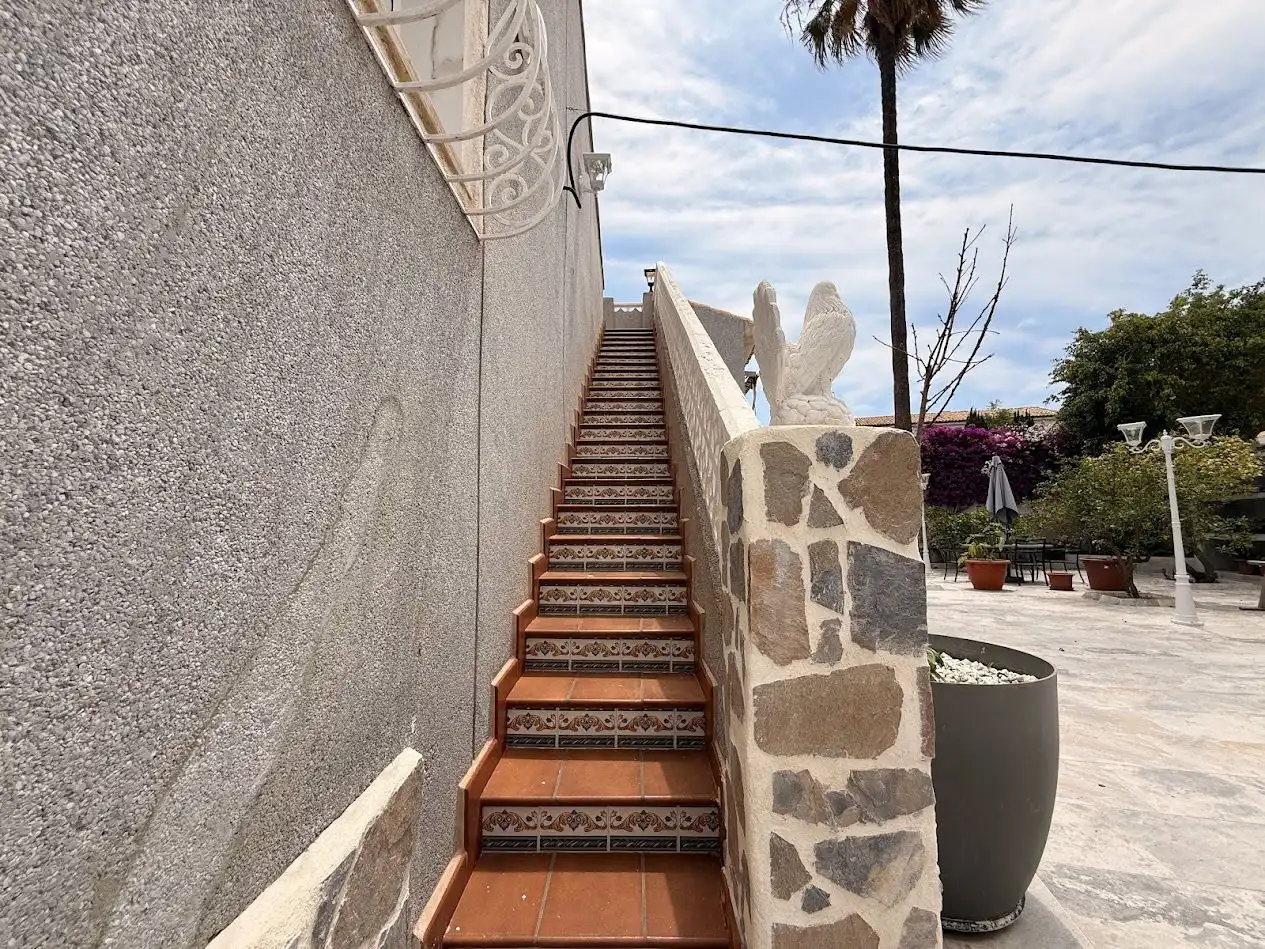 Terrassa de Casa o xalet en venda en El Campello amb Aire condicionat, Calefacció i Jardí privat