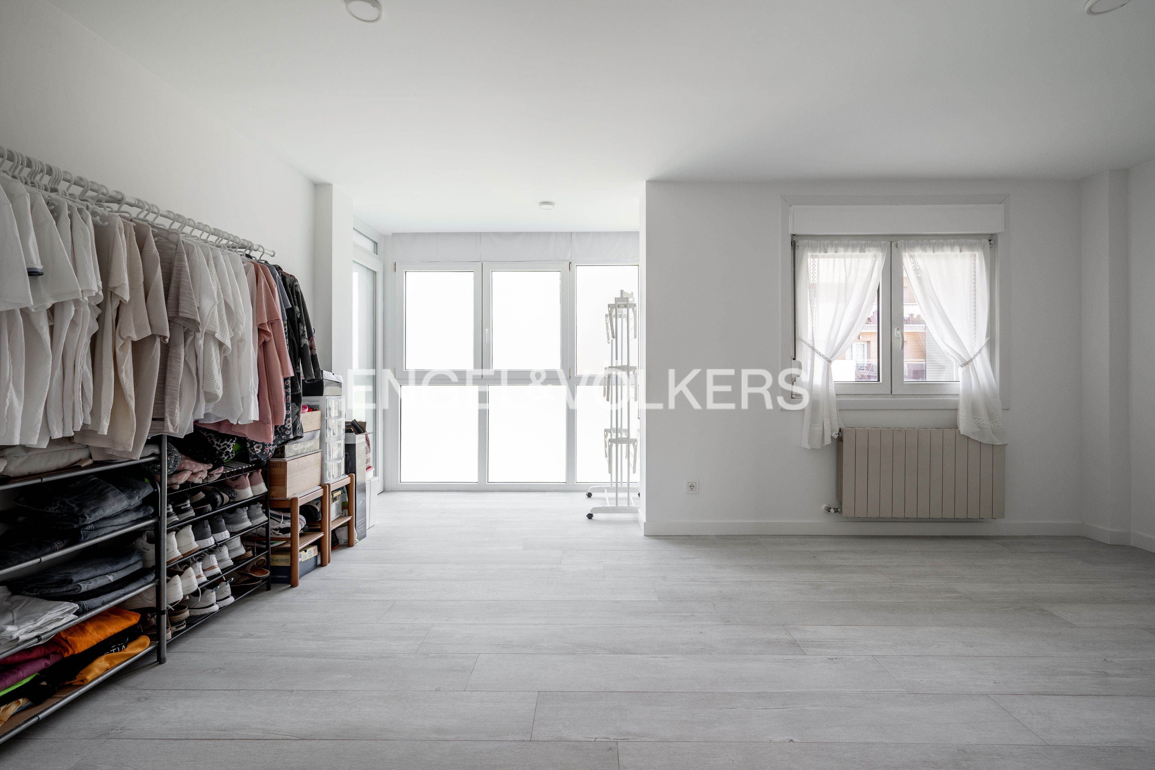 Dormitori de Apartament en venda en Donostia - San Sebastián  amb Calefacció