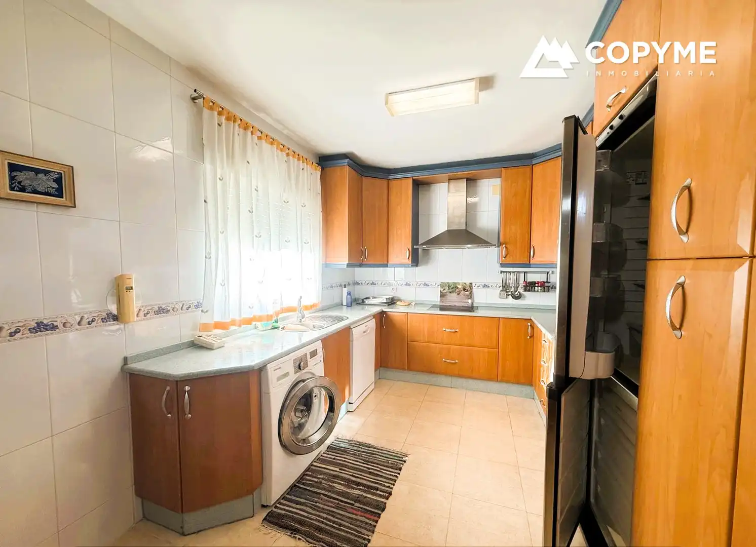 Cocina de Casa adosada en venta en Santa Olalla con Aire acondicionado, Calefacción y Jardín privado